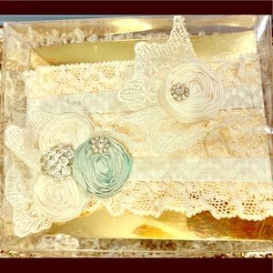 New Vintage Boho-Chic Wed Wedding Garter